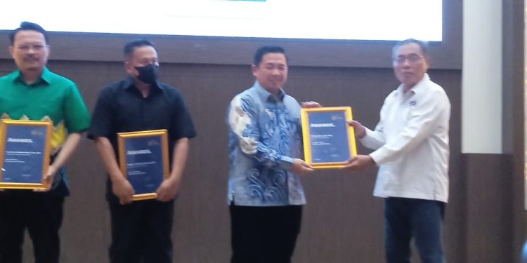 Pengurus SMSI, LBH SMSI dan MCM Provinsi Kalsel Resmi Dilantik